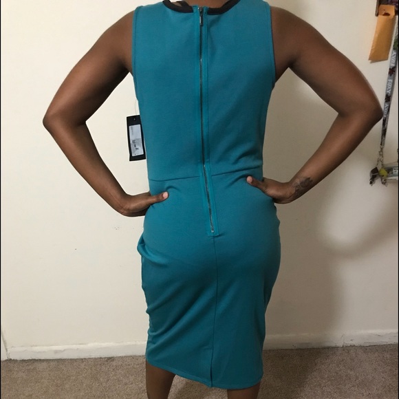 Dress - Picture 3 of 8